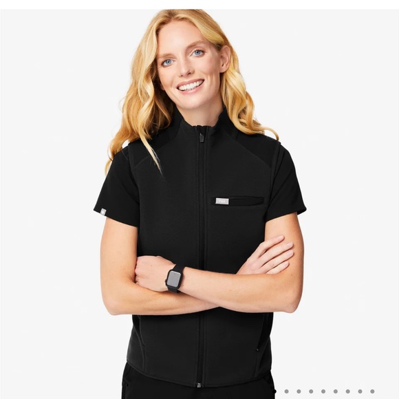 Figs Jackets & Coats Figs Onshift Black Fleece Vest Poshmark